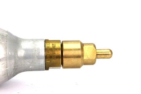 Hambleton Bard Injector connecté au cylindre SodaStream