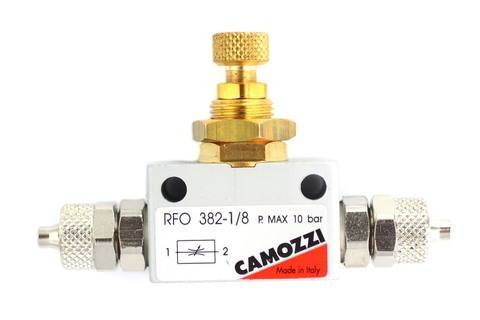 Photo de Camozzi Precision Flow Controller avec raccords de compression 4 / 6mm